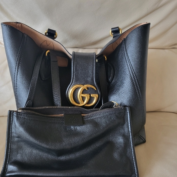 Authentic, Gucci Small Tote with Double G - Picture 1 of 6